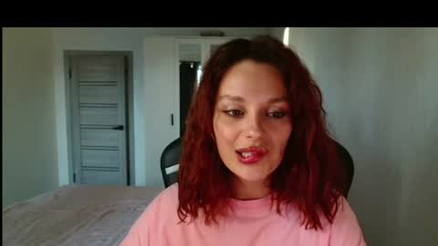 mia_luiza online show from July 19, 4:31 pm