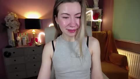 Mia online show from January 19, 7:46 am