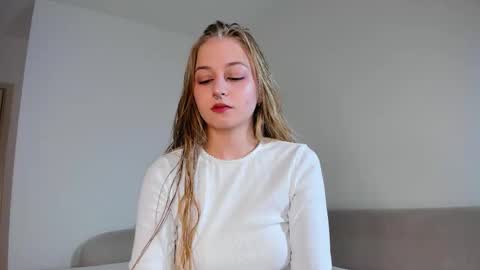 Mia here Appreciate your support online show from November 4, 12:54 pm