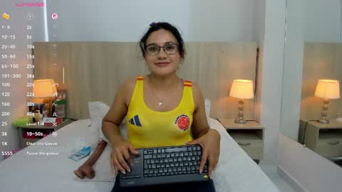 Mia Mercier online show from June 23, 11:41 am