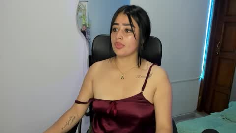 mia_mills777 online show from September 23, 4:10 am