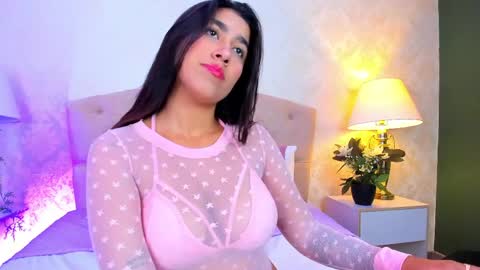 mia montess online show from May 9, 1:35 pm