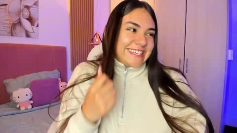 Mia Nevaeh - follow me online show from October 24, 9:55 pm