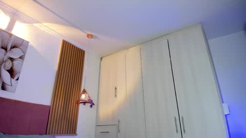 Mia Nevaeh - follow me online show from May 14, 8:25 pm