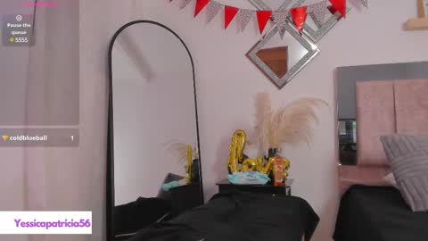 Mia  online show from February 19, 4:01 am