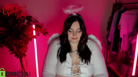 Mia online show from February 14, 1:18 am