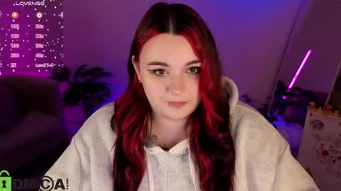 Mia online show from May 13, 1:44 am