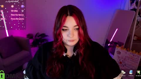 Mia online show from May 18, 4:07 am