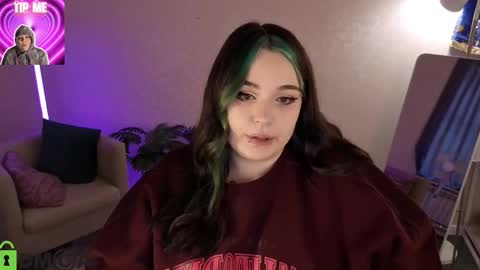 Mia online show from March 19, 1:32 am