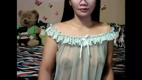 Snapshot of mia_rein chatting on January 5, 5:41 pm mia_rein online show from January 5, 5:41 pm