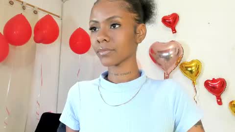 Mia online show from February 21, 3:32 pm