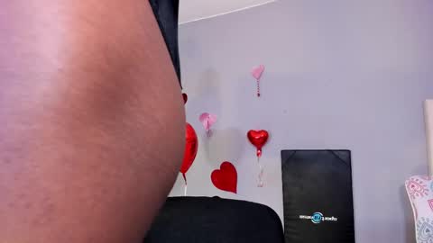 Mia online show from February 27, 2:32 pm