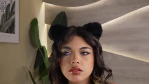 mia_rosalie online show from May 28, 7:34 pm
