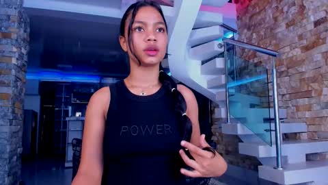 Mia steele online show from March 28, 7:02 pm