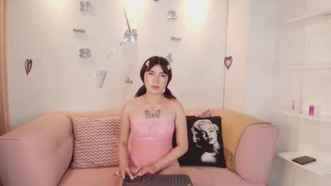 Snapshot of mia_suki chatting on March 5, 8:44 pm Mia online show from March 5, 8:44 pm