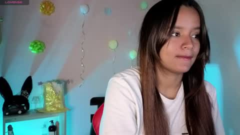 Snapshot of mia_sweetdc chatting on September 24, 7:13 pm mia_sweetdc online show from September 24, 7:13 pm