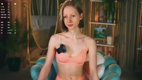 Mia online show from May 23, 1:42 pm