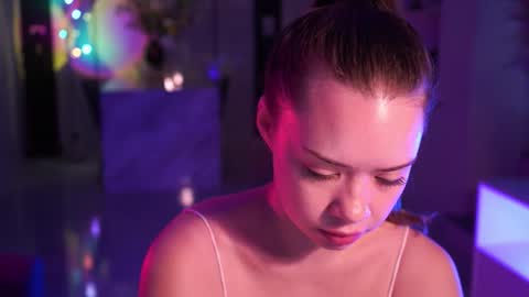 VixenMia online show from March 2, 5:08 am