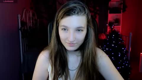 Mia online show from December 21, 10:19 am