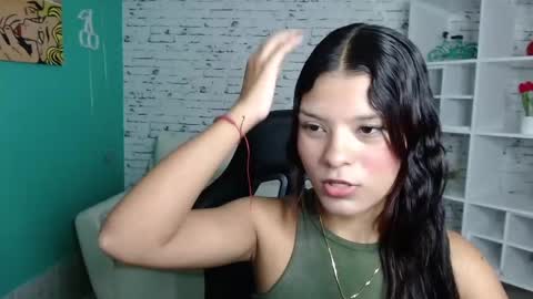 Mia online show from February 16, 11:37 pm