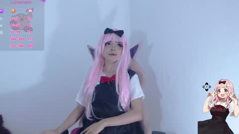 Mia online show from December 26, 2:48 pm