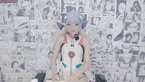 Mia online show from September 27, 4:19 am
