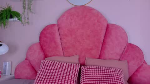 miaanderson__ online show from May 27, 2:30 am