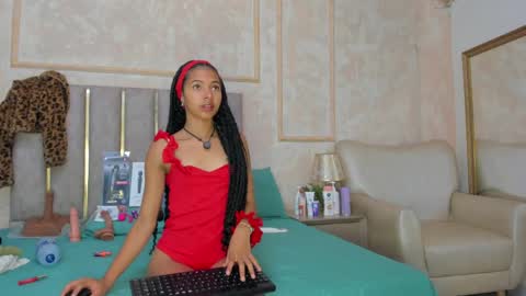 Miaasummer online show from May 9, 12:18 pm