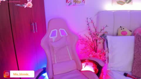 MIA online show from May 25, 10:20 pm