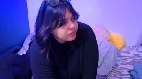 Mia online show from May 21, 3:04 am