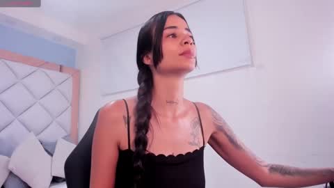 miadiamondd online show from September 26, 11:52 am