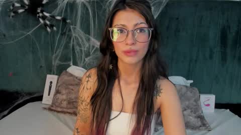 MiaDVN online show from October 29, 9:50 pm