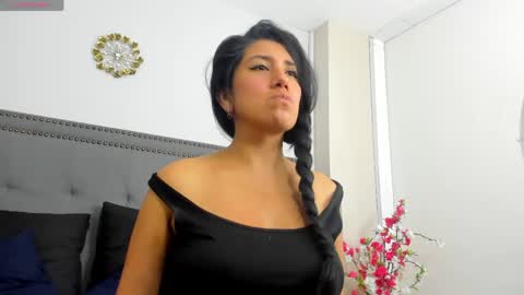 Mia Carter  Schedule 800 - 1430 gtm-5 online show from May 21, 1:58 am