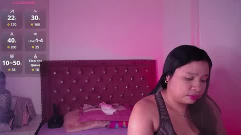 mia online show from May 26, 2:55 am