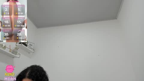 Miah Collins online show from December 2, 11:56 am