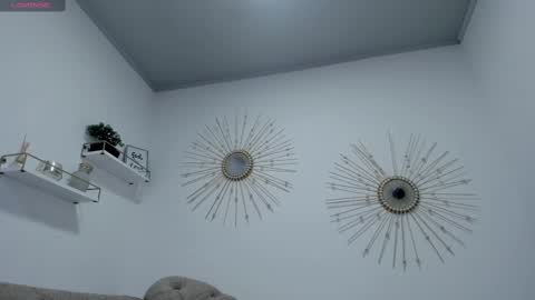 Miah Collins online show from October 22, 11:26 am