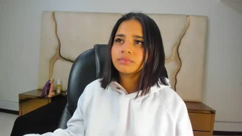 Snapshot of miahsex69 chatting on September 15, 3:04 am miahsex69 online show from September 15, 3:04 am