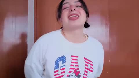 miakimky online show from October 27, 5:30 pm