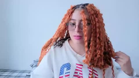 miakimky online show from January 7, 3:59 pm