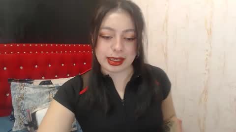 miakimky online show from November 14, 5:02 pm