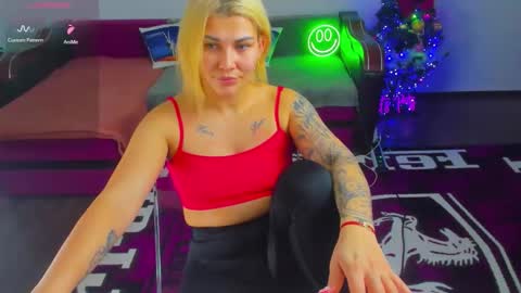 Mia Kittyy online show from December 20, 5:17 pm