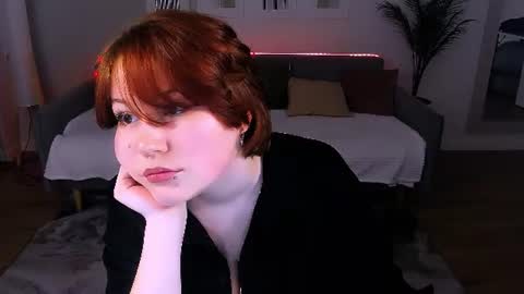 mialacrice online show from July 9, 8:22 pm