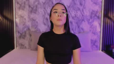 Mia Larouse online show from May 14, 3:12 am