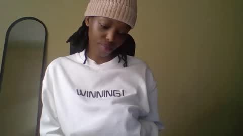 Muffin online show from March 30, 2:49 pm