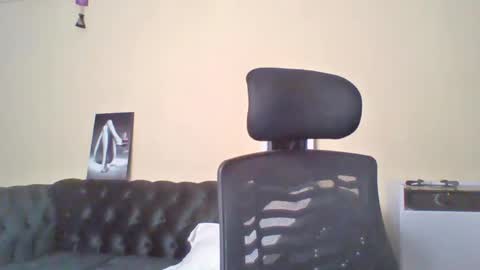 Muffin online show from May 9, 12:07 pm
