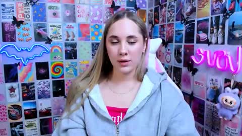 miamilas online show from March 26, 4:20 pm