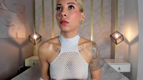 Mia Morgann online show from December 30, 11:37 am