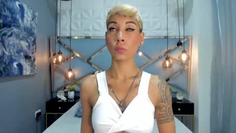 Mia Morgann online show from December 31, 12:04 pm