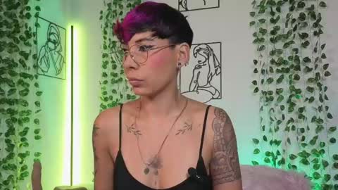 Mia Morgann online show from May 21, 1:42 pm