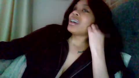 MiaMuffn online show from February 17, 4:17 pm